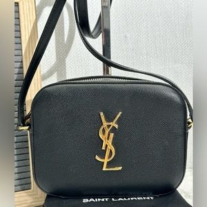 YSL
Grain De Poudre Small Classic Monogram Camera Bag Black